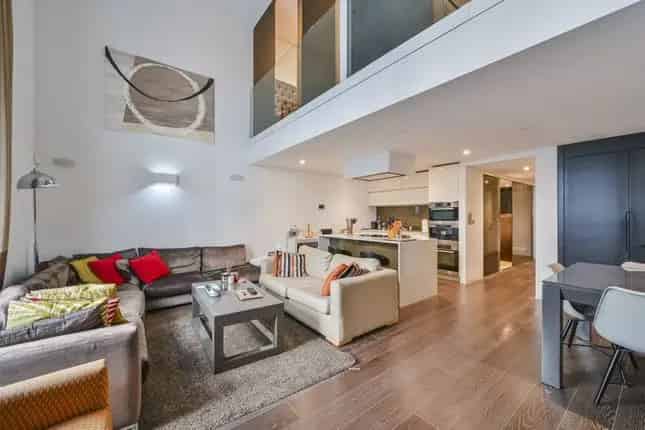 3 Bedroom Apartment for Sale in Strand London WC2R