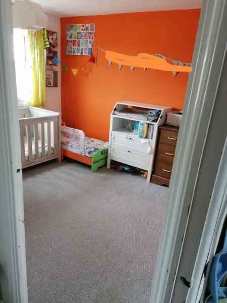 Flat For Rent in Cotswold District, England