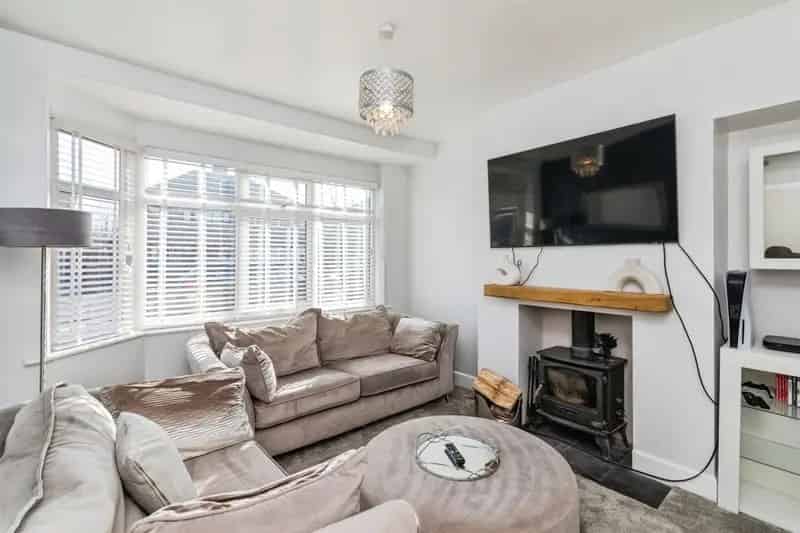 Three Bedroom Semi-Detached Family Home in Oulton