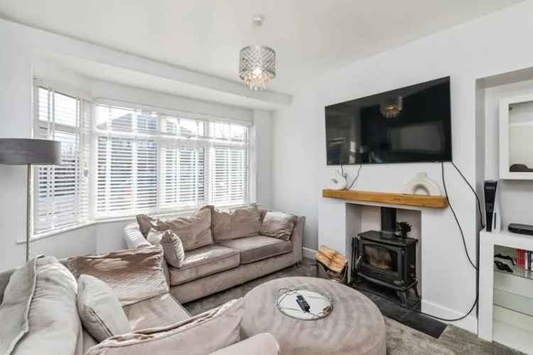 Three Bedroom Semi-Detached Family Home in Oulton