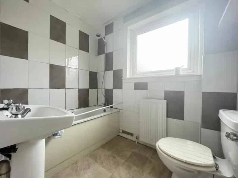 3 Bedroom House For Sale in Ayr