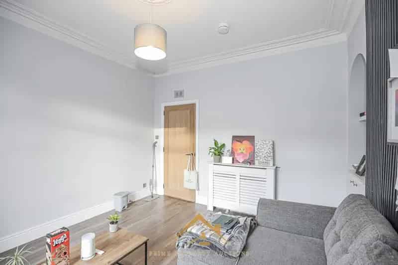 1 Bedroom Flat for Sale UK - Prime Online Auction