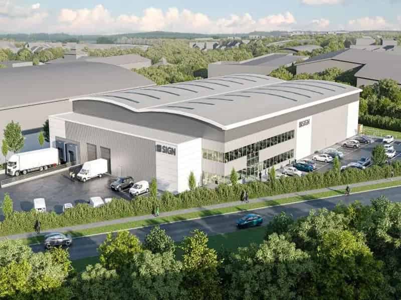 Buckingham 40 Industrial Warehouse Office Building for Lease