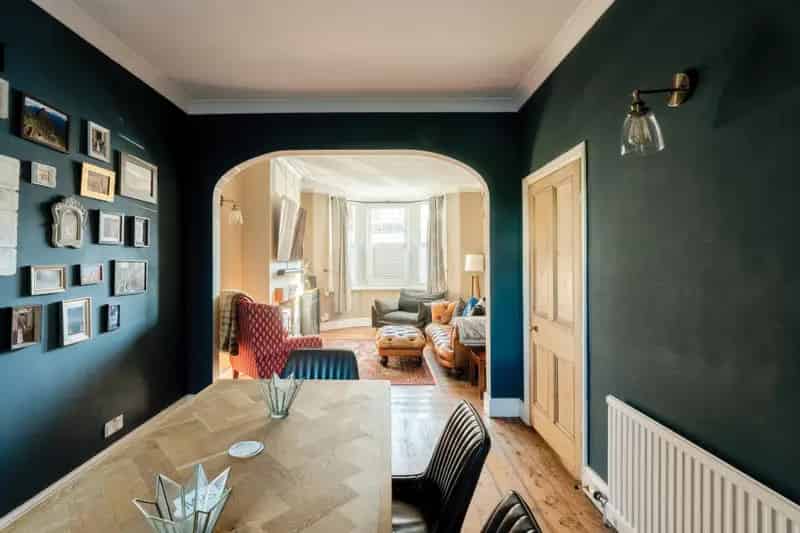 3 Bedroom Terraced House for Sale in Westbury Village