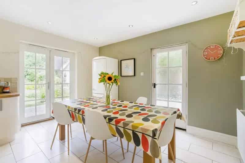 4 Bedroom Detached House For Sale in Haresfield