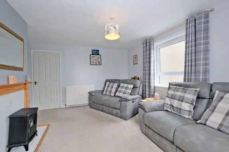 Spacious 2-Bedroom Flat Near ARI - First Time Buyer Ideal