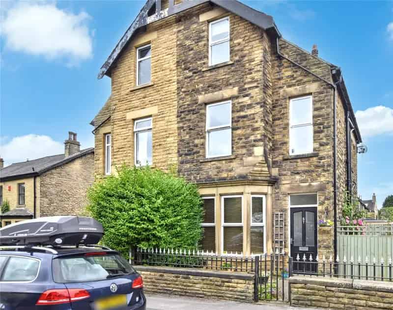 Three Bedroom Terrace House in Pudsey Conservation Area