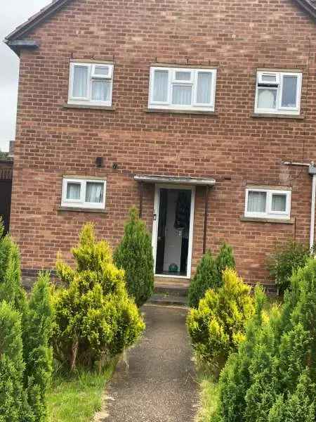 House For Rent in Warwick, England