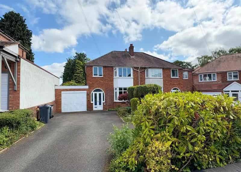 3 Bedroom Semi-Detached House for Sale