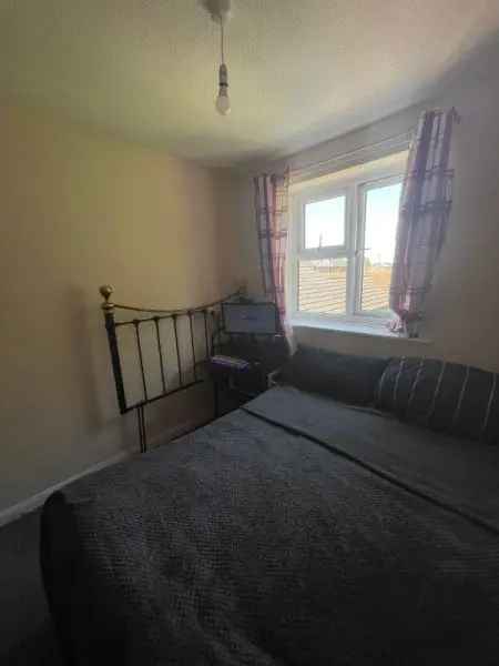 Flat For Rent in South Kesteven, England