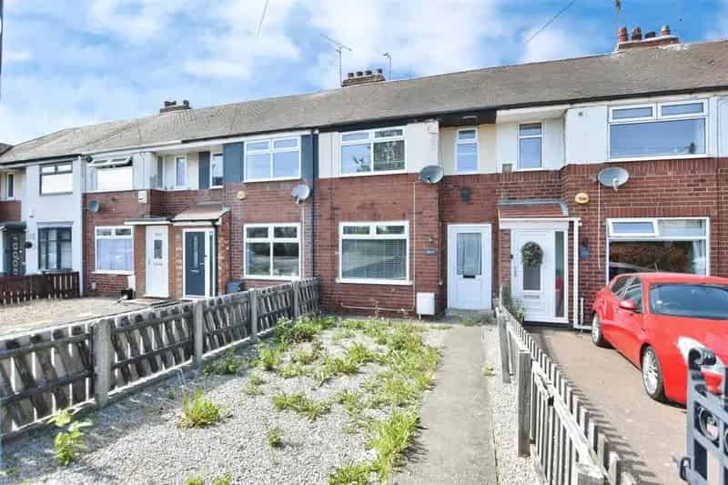 2 Bedroom Terraced House For Sale No Onward Chain