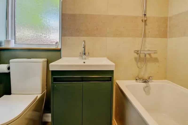 2 Bed Bungalow near Ashton Gate Stadium Bristol