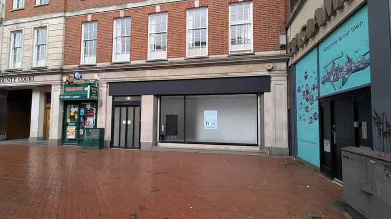 Retail Unit to Let Reading Town Centre June 2025