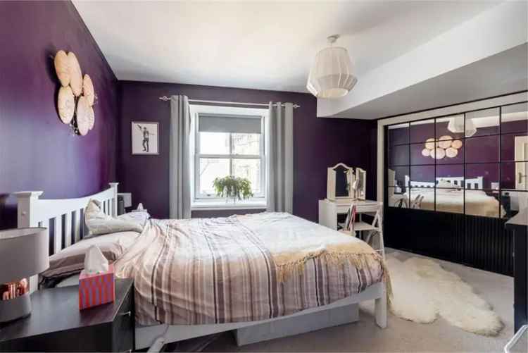 2 Bed Flat Fifth Floor Leith Links Modern Kitchen Parking