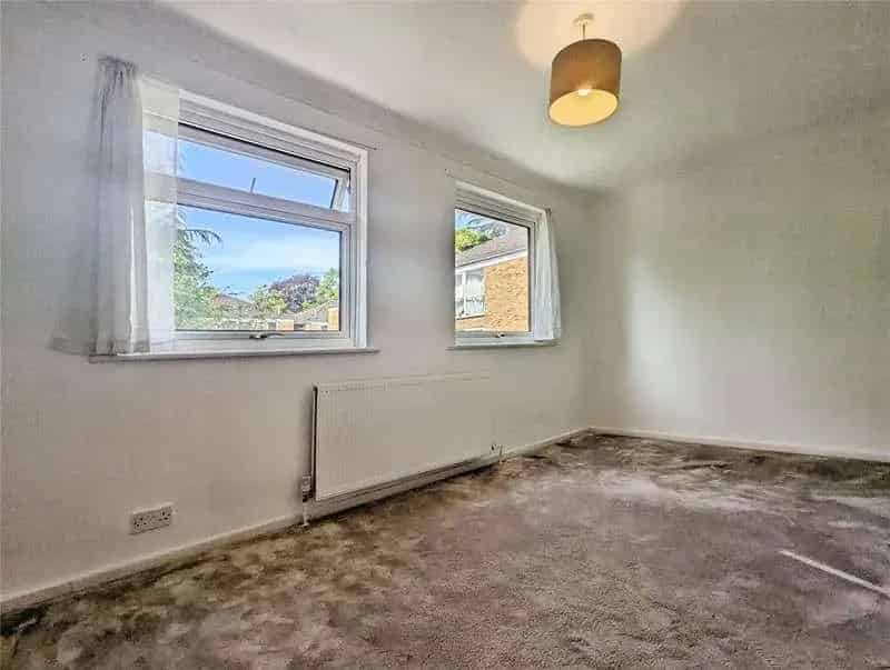 2 Bed Duplex Flat for Sale NO ONWARD CHAIN