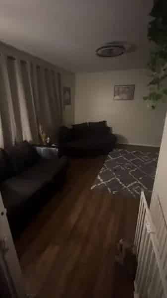 Large 2 Bedroom House with Parking and Gardens