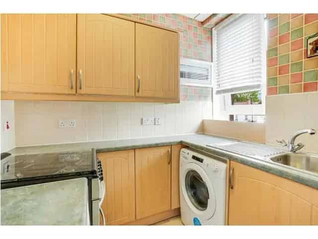 2 Bedroom Flat for Sale in Riddrie Cumbernauld Road