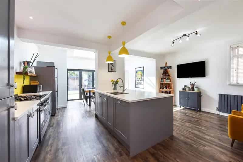 3 Bedroom End Terrace House to Rent Baffins Portsmouth