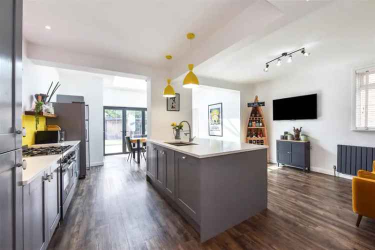 3 Bedroom End Terrace House to Rent Baffins Portsmouth