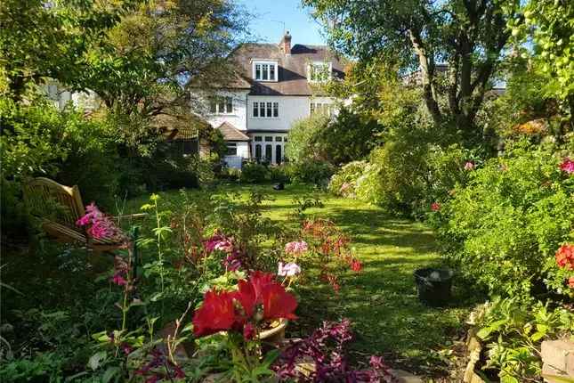 Four Bedroom Family House for Sale Lyndale Avenue London NW2