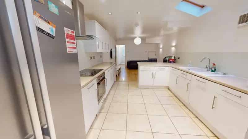 1 Bedroom House 3 Bathrooms Available July 2025