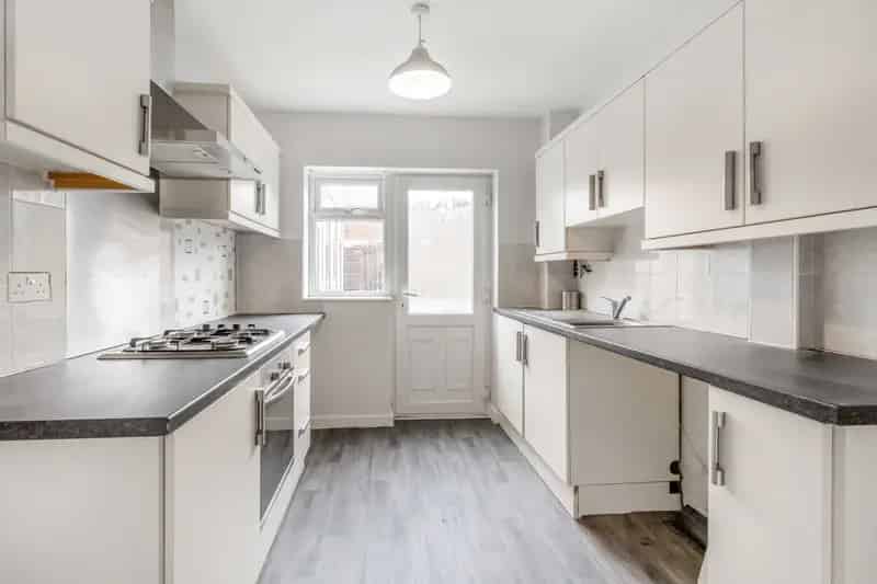 3 Bedroom Semi Detached House to Rent Morley