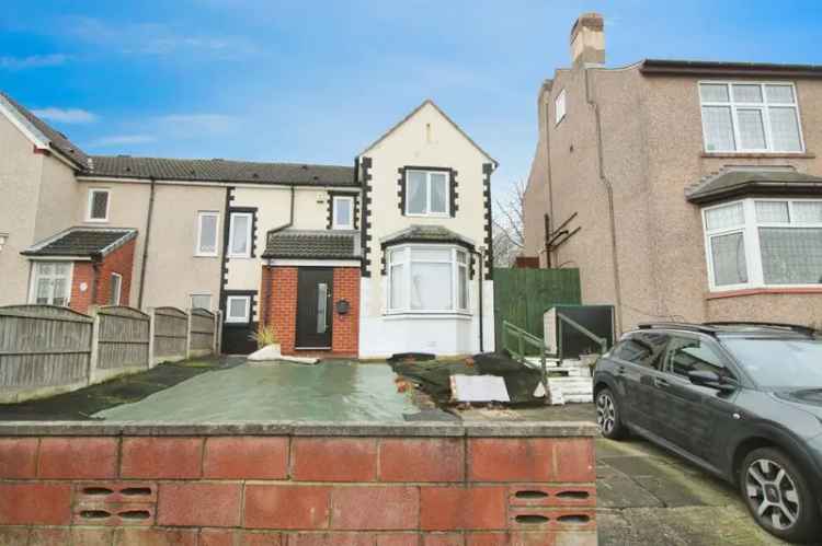 3 Bedroom Semi Detached House for Sale Castleford West Yorkshire