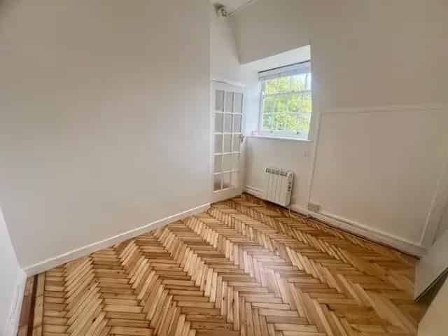 City Centre Apartment Zero Deposit Available
