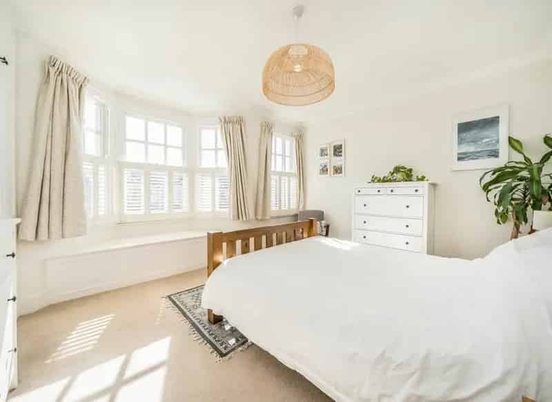 Three Double Bedroom House in Tooting Heart