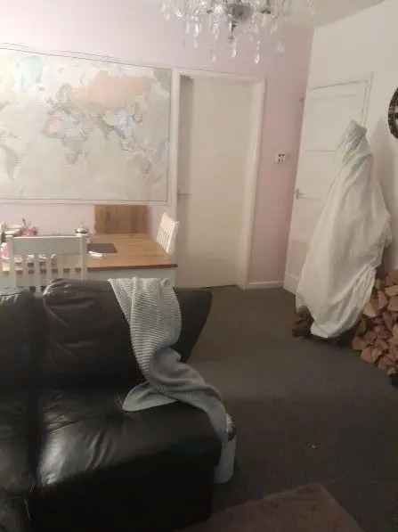 Flat For Rent in Coventry, England