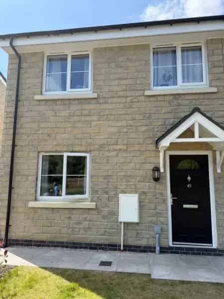 2 Bedroom Semi Detached House New Build Great Transport Links