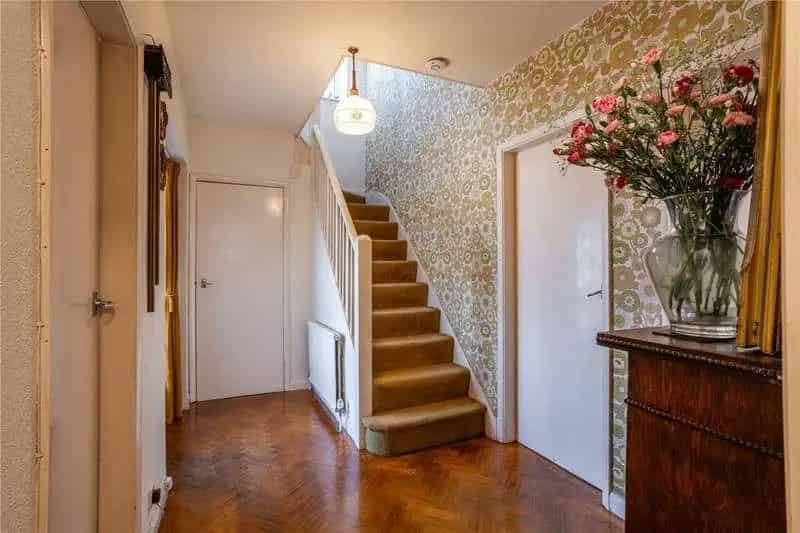 3 Bed House for Sale - Driveway, Garage, Ultrafast Broadband