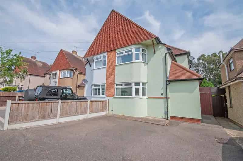 3 Bedroom Semi Detached House Chelmsford