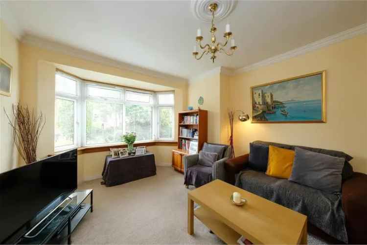 3 Bed Bungalow - Detached with 2 Reception Rooms