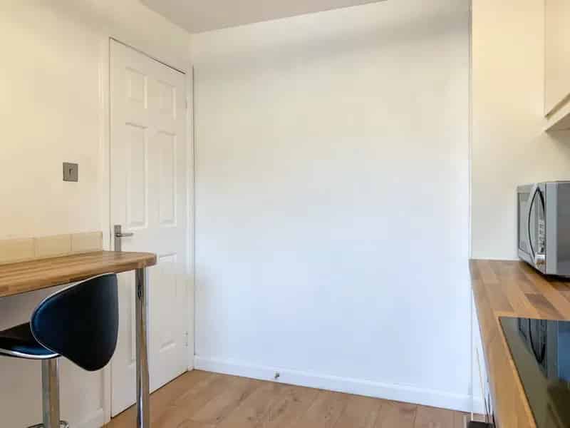 2 Bedroom Flat To Rent Available 12052025