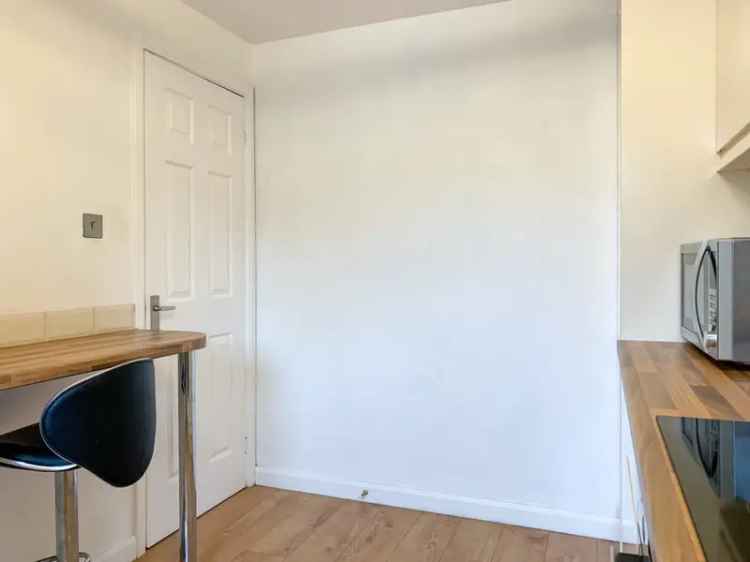 2 Bedroom Flat To Rent Available 12052025