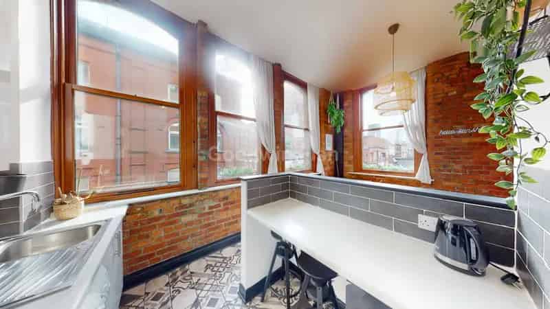 1 Bedroom Apartment Manchester Warehouse Conversion