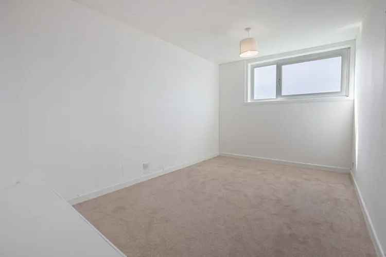 2 Bedroom Flat for Sale in Bucksburn