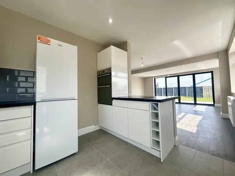 2 Bedroom Bungalow To Rent Available May 31 2025