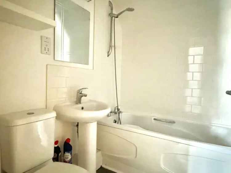 1 Bedroom Flat for Sale Sandgate Kent