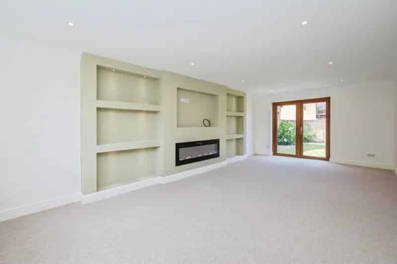4-Bedroom Modern Home in Erpingham - Renovated