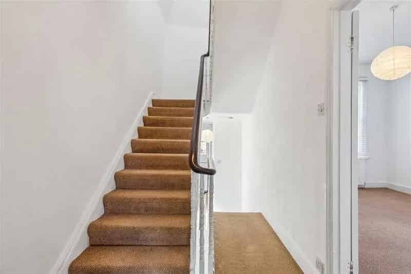 3 Bed Flat for Sale in Chiswick