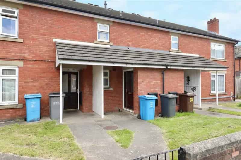 2 Bedroom Flat for Sale