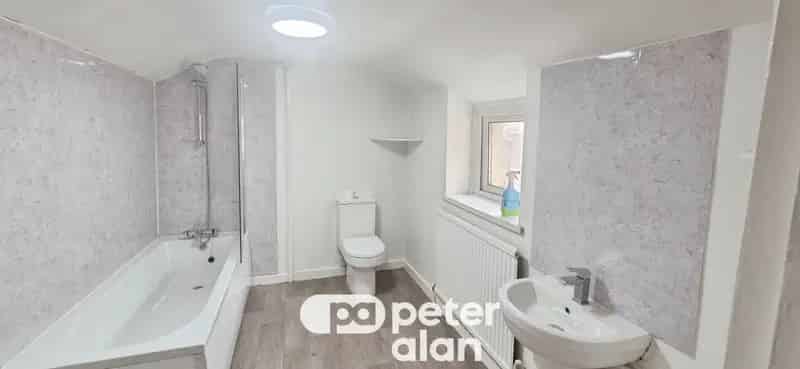 2 Bedroom House Near Town Centre Zero Deposit Available