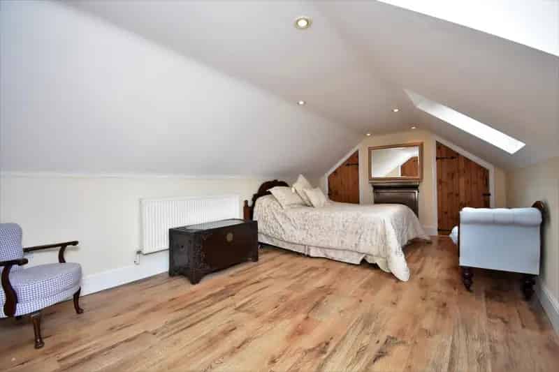 4 Bed River View Property For Sale
