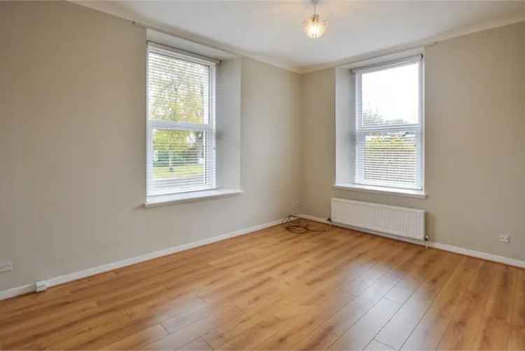 2 Bed Retirement Flat Ground Floor South Lodge Court