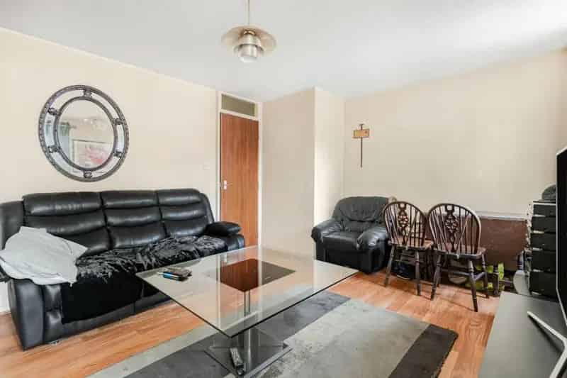 1 bed flat for sale