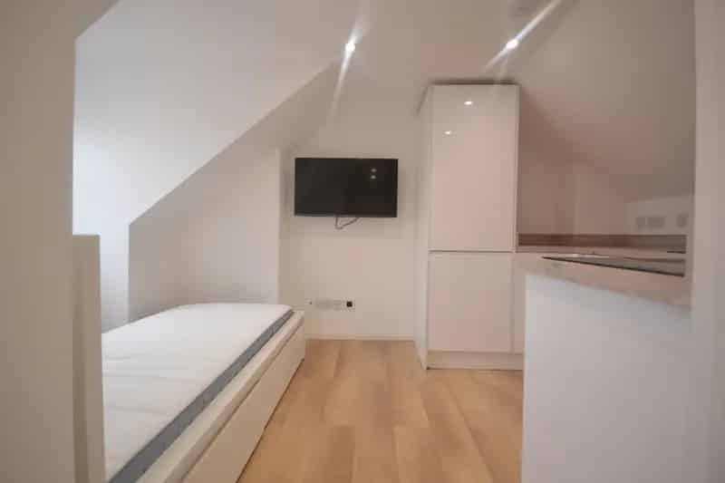 1 Bedroom Flat To Let in Reading - Available September 2025