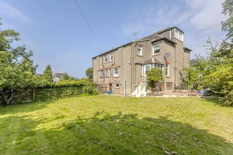 6 Bedroom Semi Detached House For Sale