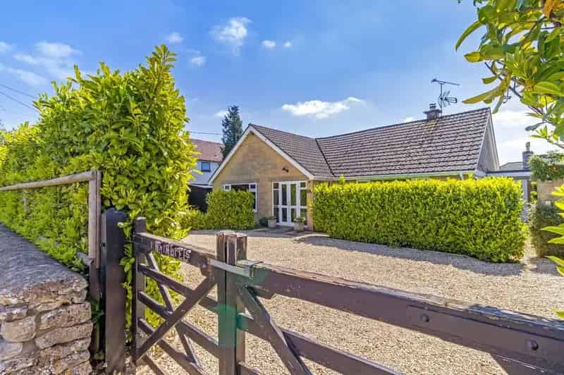 3 bedroom bungalow for sale